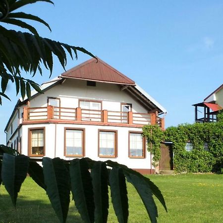 Na Poczatku - Apartamenty Ujście-Darłowskie Εξωτερικό φωτογραφία